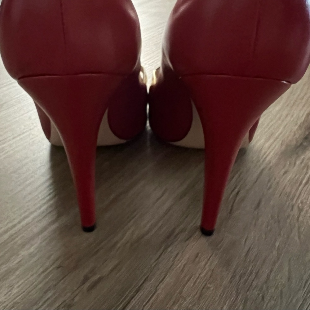 GUCCI X DISNEY Molina Lips Applique Strap Heels in Red Sz 11 US - Picture 7 of 12